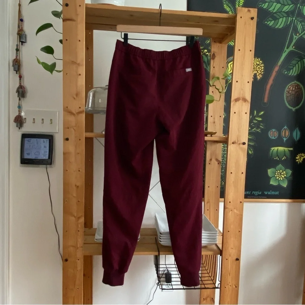FIGS Maroon Red Tansen Jogger Scrub Pants Small
